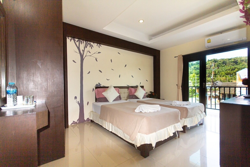 Superior Room - Photo 8