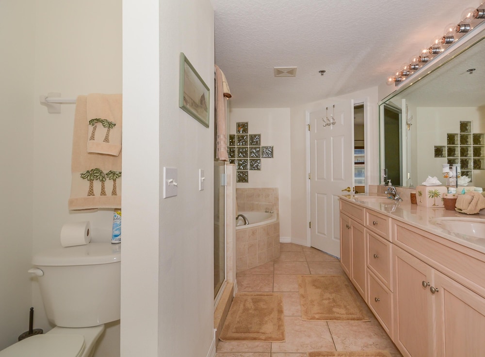 Beautiful Bohemian Themed Condo With 3 2 Corner Unit With Pond Views Ow15-307, Photo 43