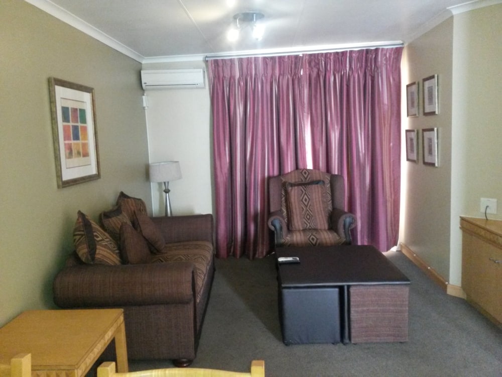Executive Suite photo 2