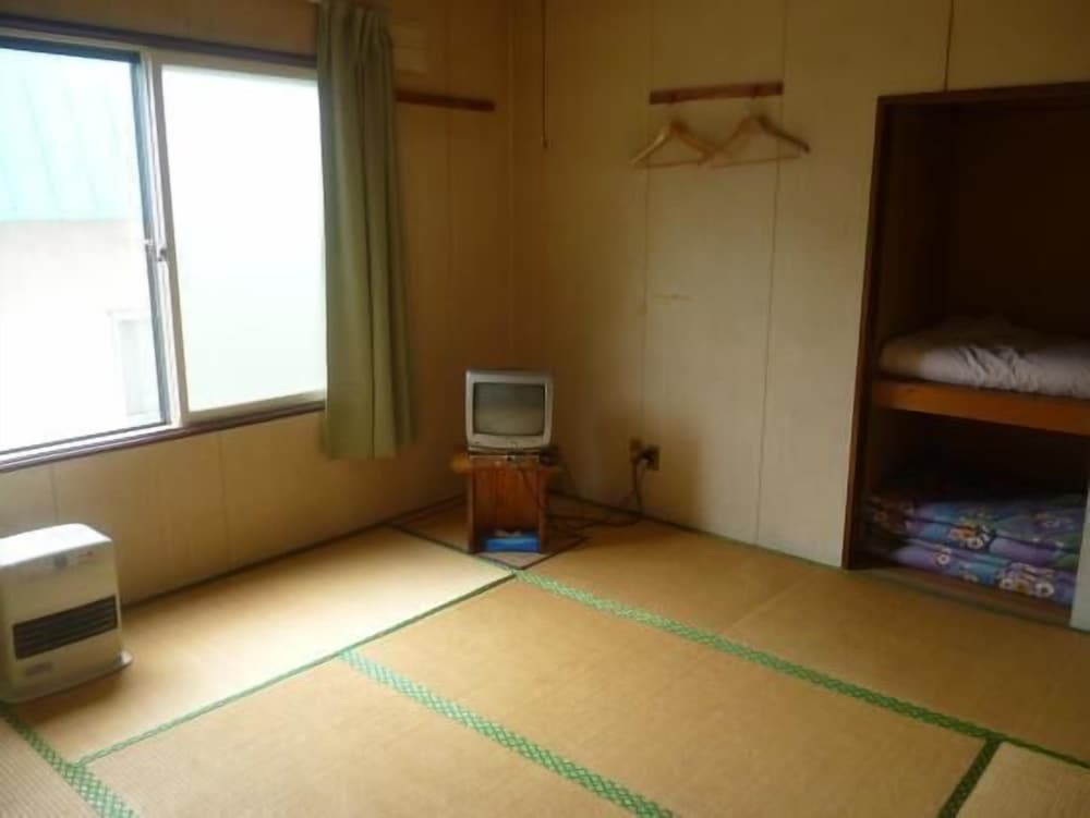 Superior Japanese Style Room, Shared Bathroom photo 1