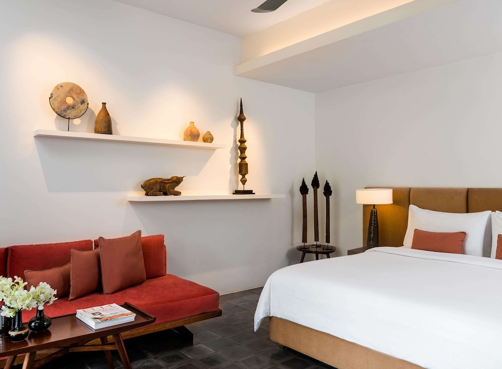 Deluxe Triple Room, Balcony, Pool View photo 2