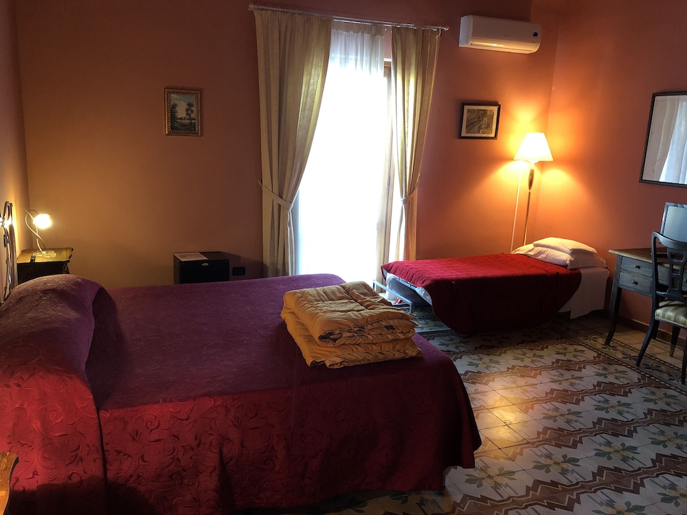 Triple Room photo 3