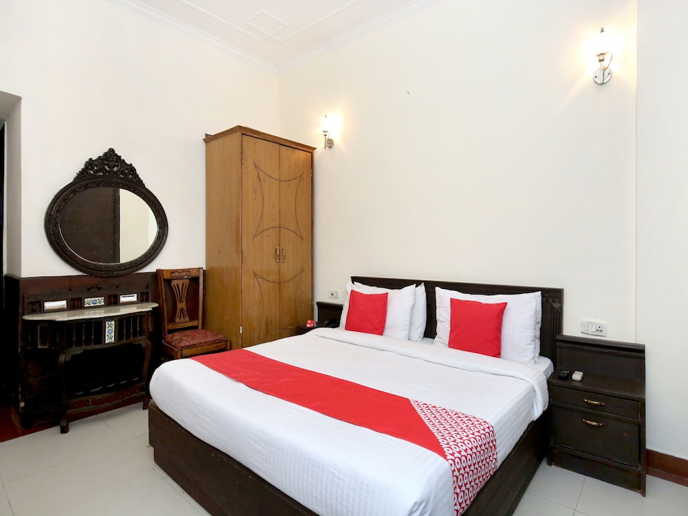 Double or Twin Room photo 3