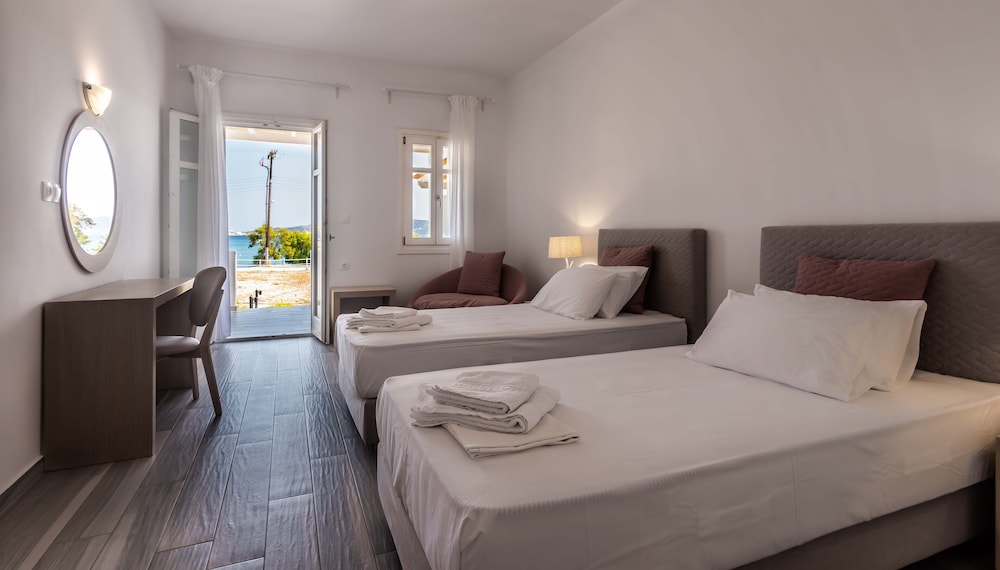 Deluxe Room, Sea View, Ground Floor photo 3