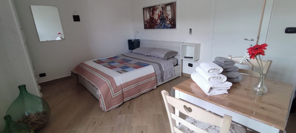 Comfort Triple Room, 2 Bedrooms, Private Bathroom