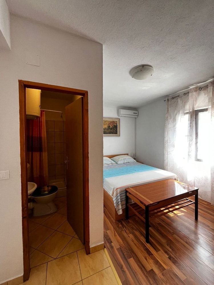 Apartment (Dalibor - 5m From The Sea With Parkin) photo 2
