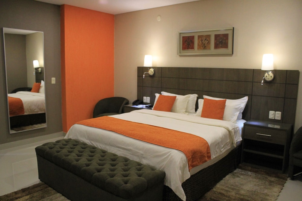 Junior Suite, 1 Queen Bed