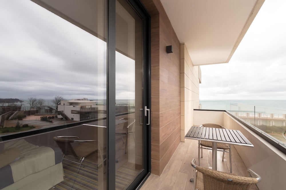 Standard Double Room, Balcony, Mountain View