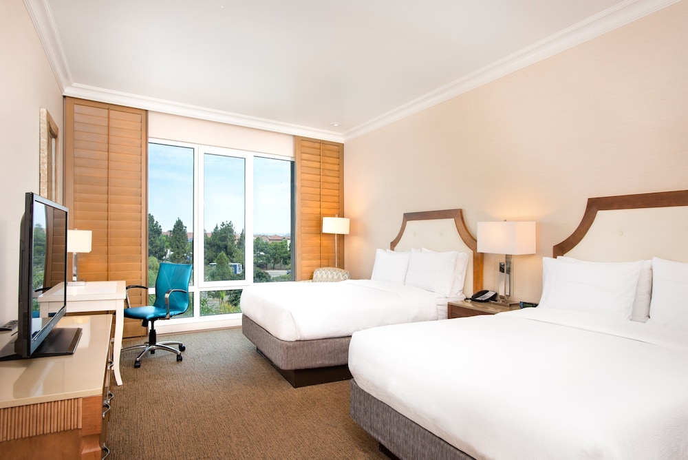 Standard Room, 2 Queen Beds, Accessible (Communication)
