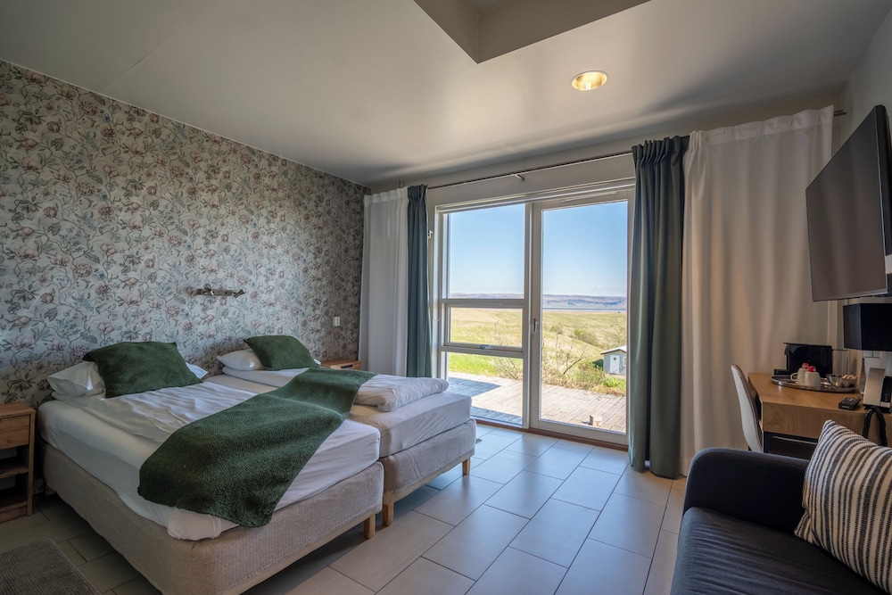 Deluxe Double or Twin Room, Mountain View photo 1