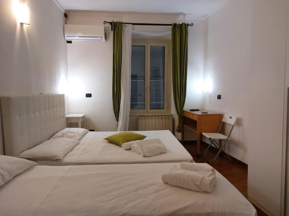 Basic Triple Room photo 2
