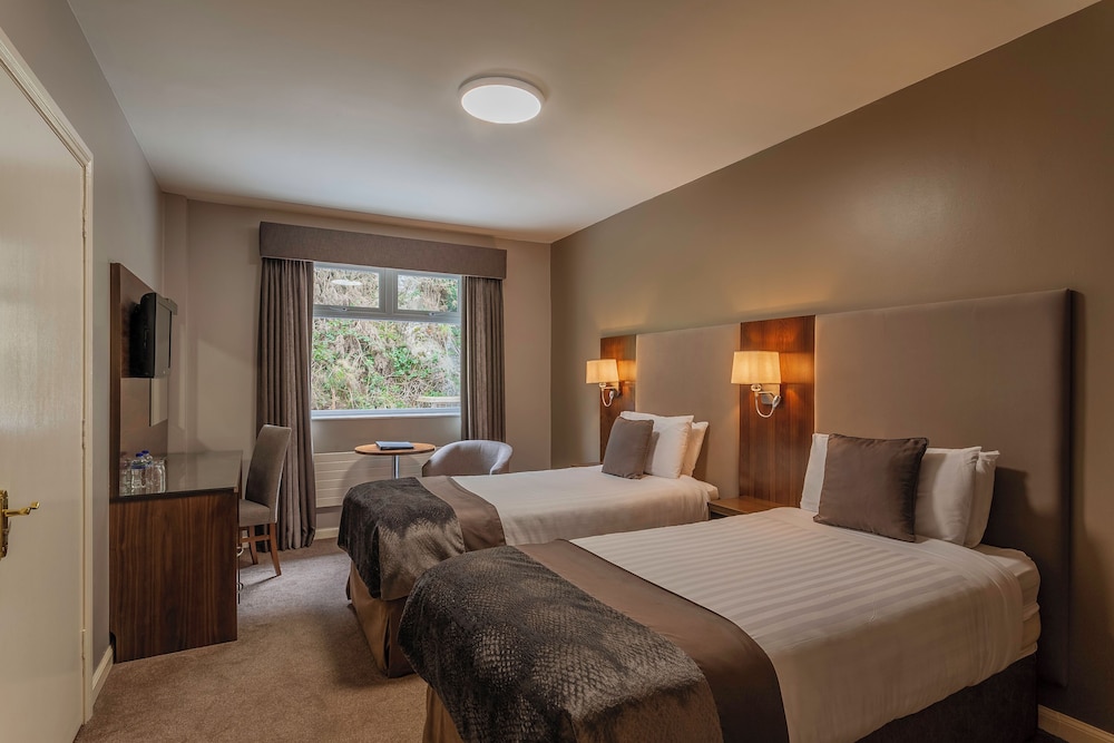 Standard Twin Room - Photo 1
