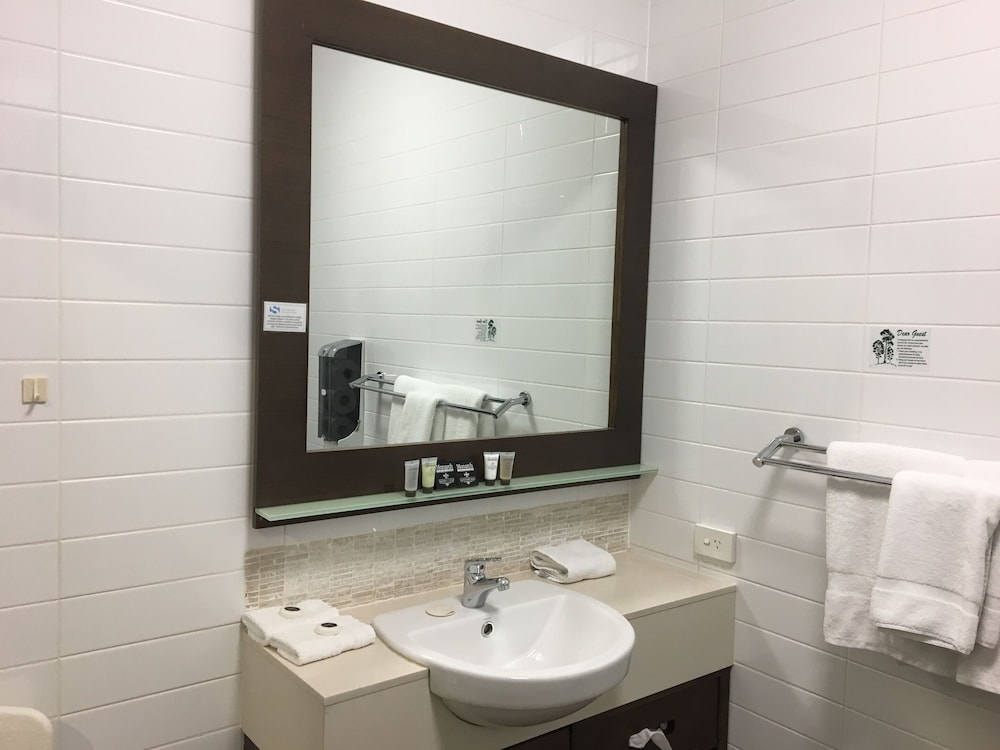 Standard King Suite photo 3