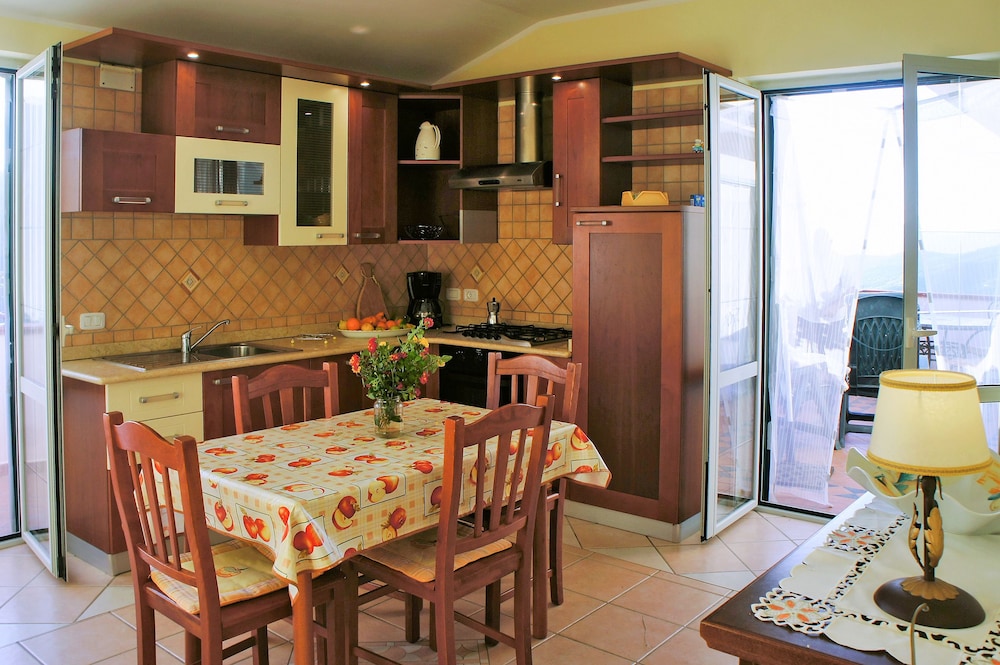 Apartment, 2 Bedrooms, Balcony, Sea View (Belvedere) photo 2