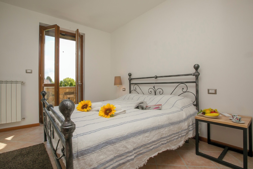 Family Apartment, Multiple Bedrooms (Casa Valtenesi) photo 1
