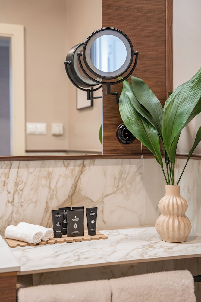 Superior Junior Suite - Photo 15