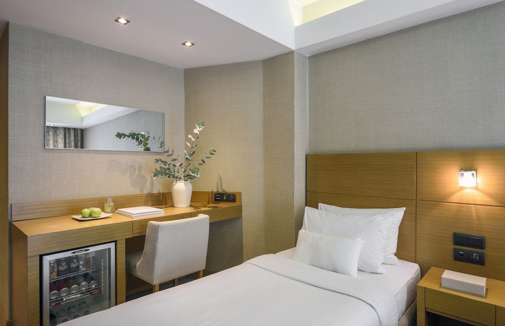 Deluxe Triple Room - Photo 4