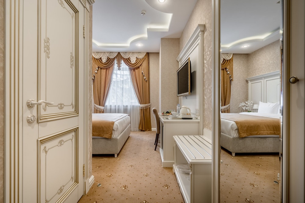 Standard Double Room photo 2