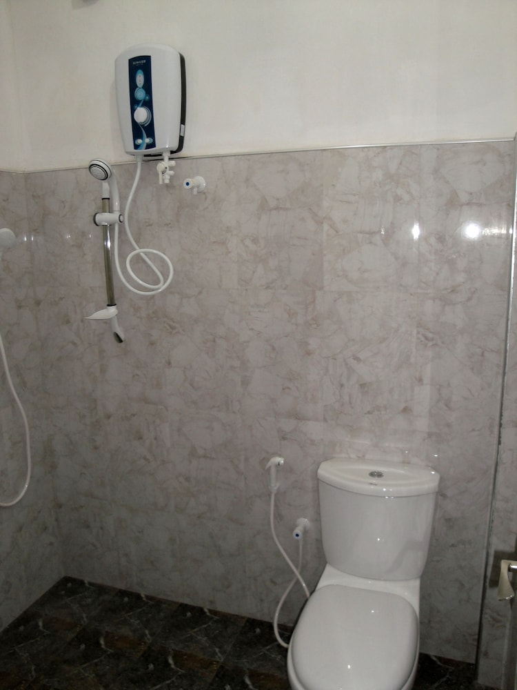 Deluxe Triple Room, 3 Twin Beds photo 2