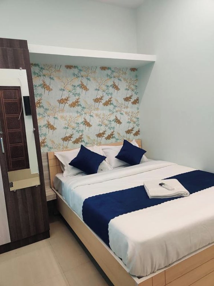 1BHK
