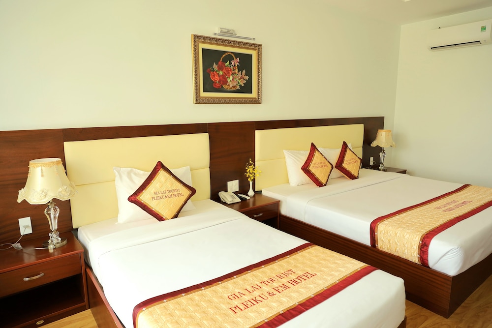 Deluxe Triple Room - Photo 8