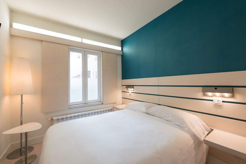 Basic Double Room - Photo 3