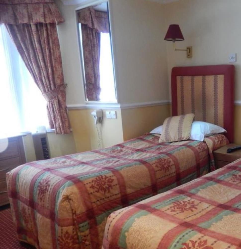 Standard Twin Room photo 3