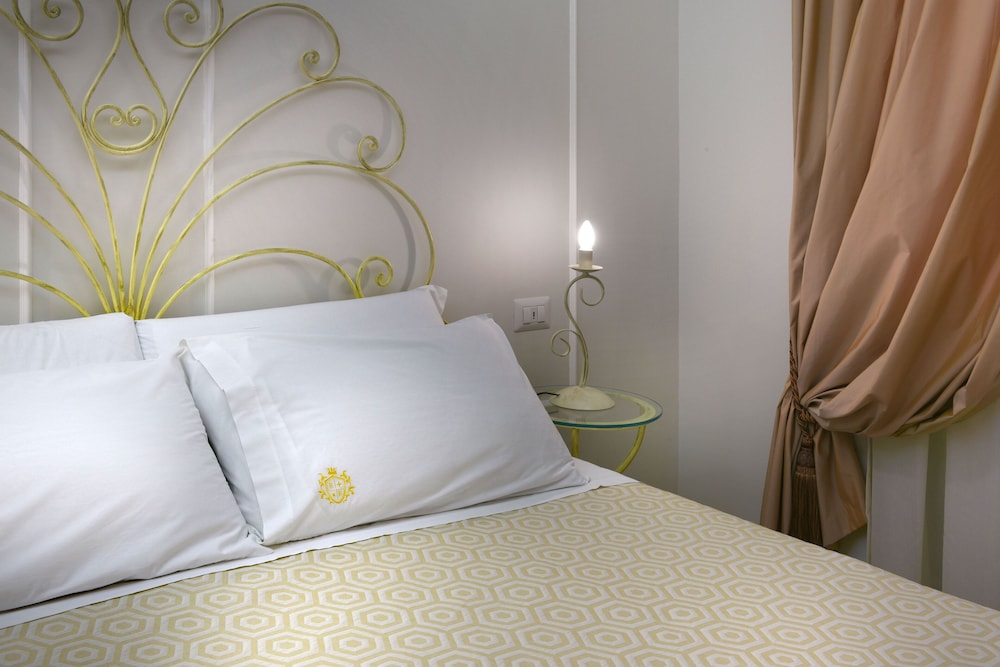 Luxury Quadruple Room ( Maria Isabella) photo 3