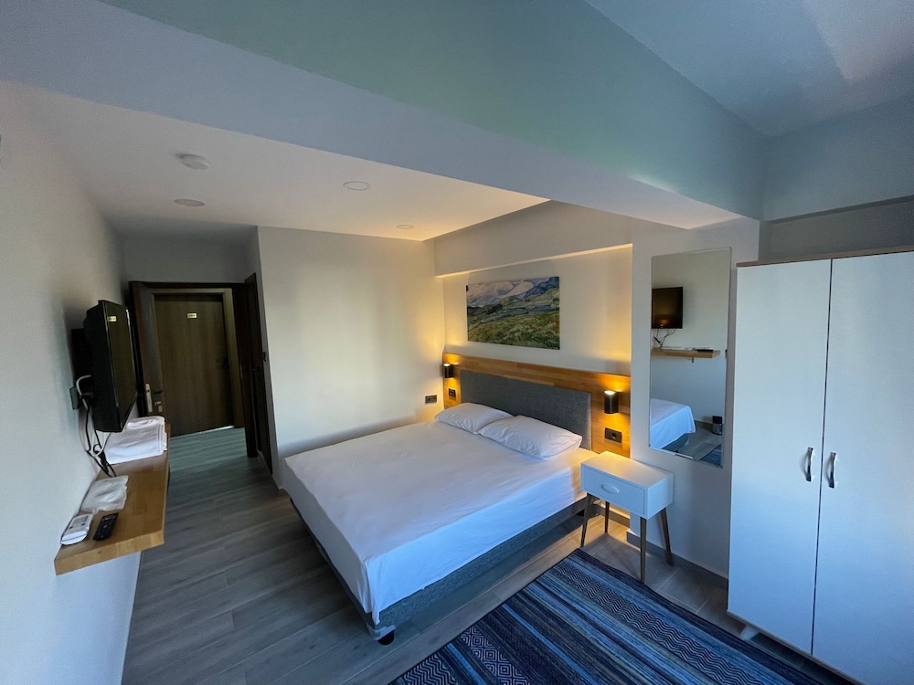 City Double Room - Photo 7