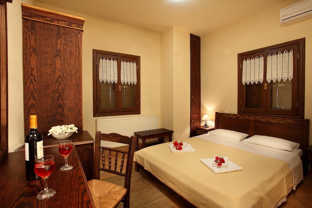 Double Room, Fireplace photo 2