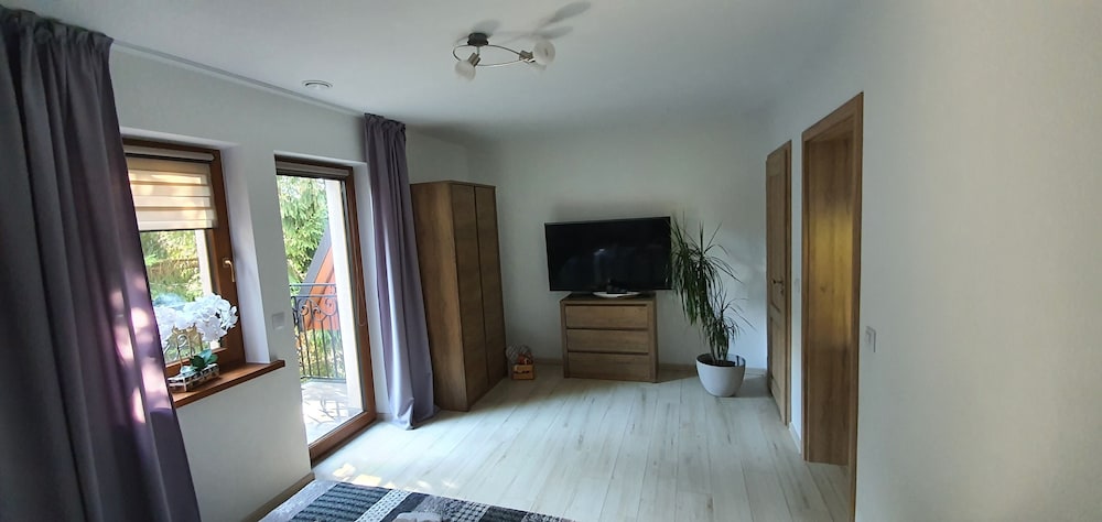 Apartment, 1 Queen Bed with Sofa bed, Mountain View (B) photo 3