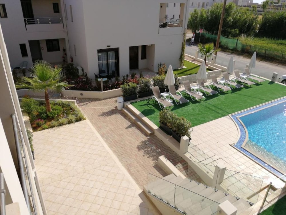 Apartment, 2 Bedrooms, Resort View photo 2
