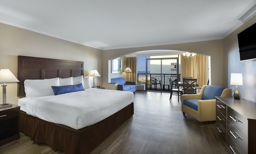 Suite, Oceanfront - Photo 2