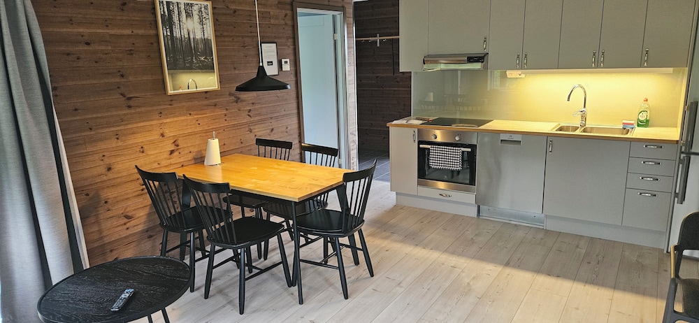 Family Apartment, 2 Bedrooms, Hill View