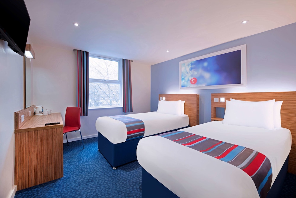 Family Triple Room, Multiple Beds - Photo 1