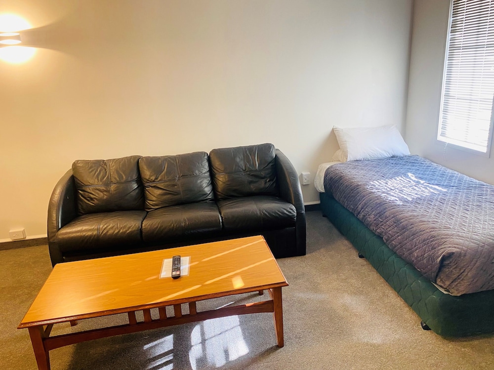 One Bedroom Family Unit photo 2