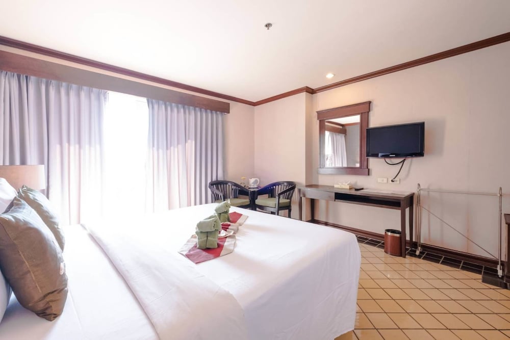 Deluxe Room - Photo 19
