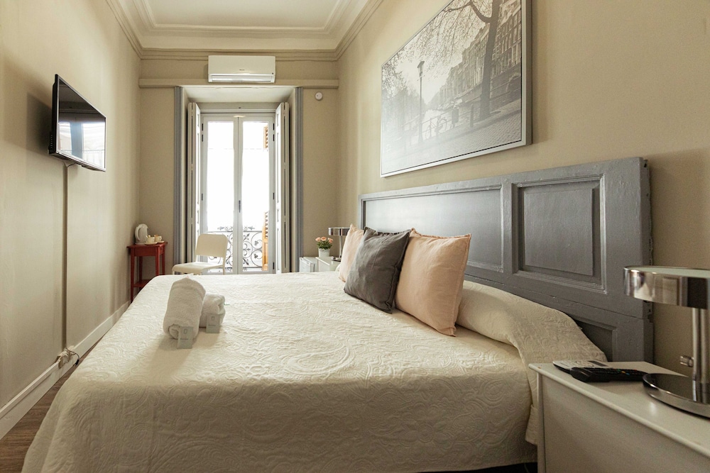 Double Room, Balcony (H2)