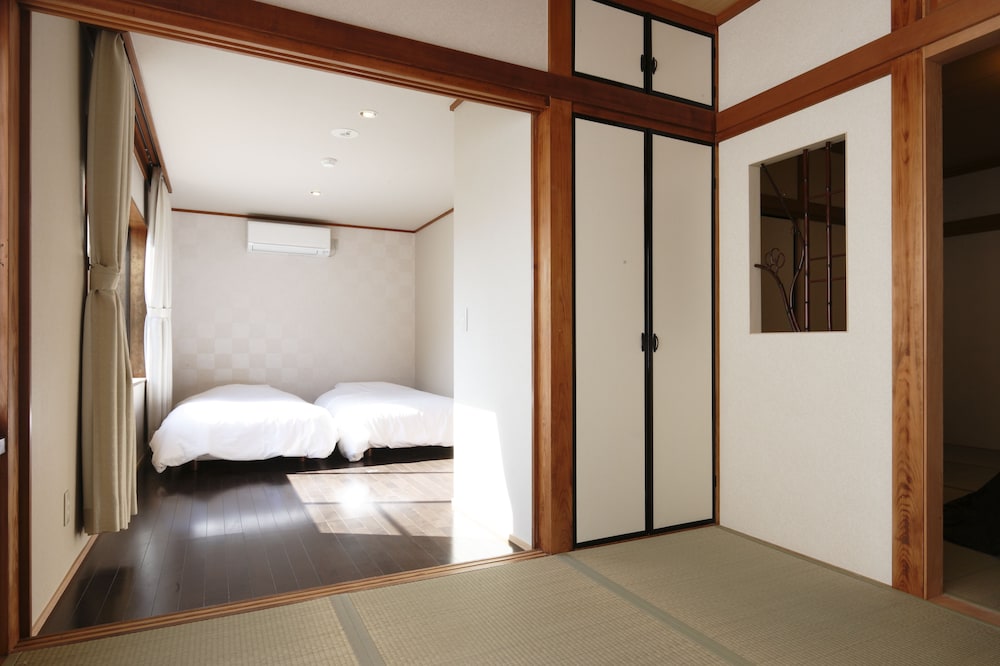 Japanese Western Style Room, 40m², AJISAI