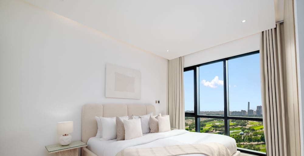 Apartment, Golf View