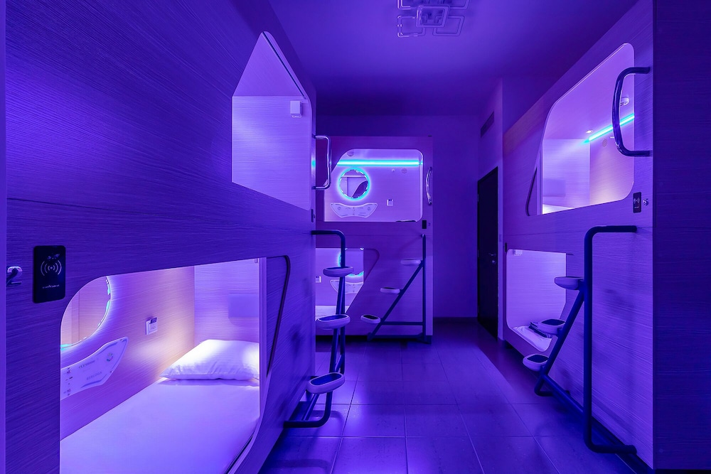 Basic Shared Dormitory, Men only photo 1