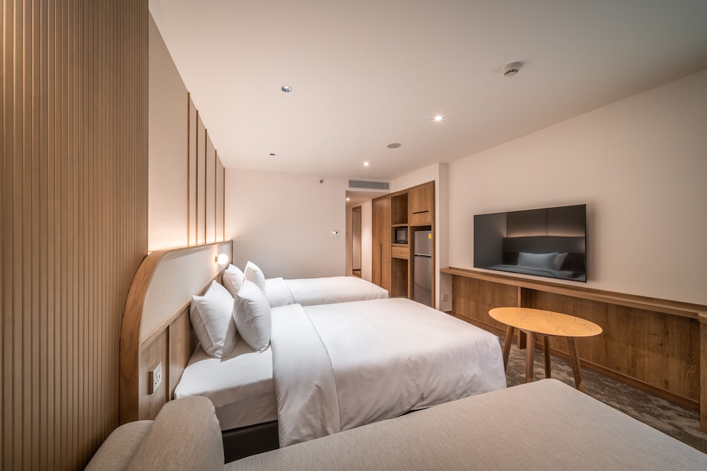 Superior Triple Room photo 3