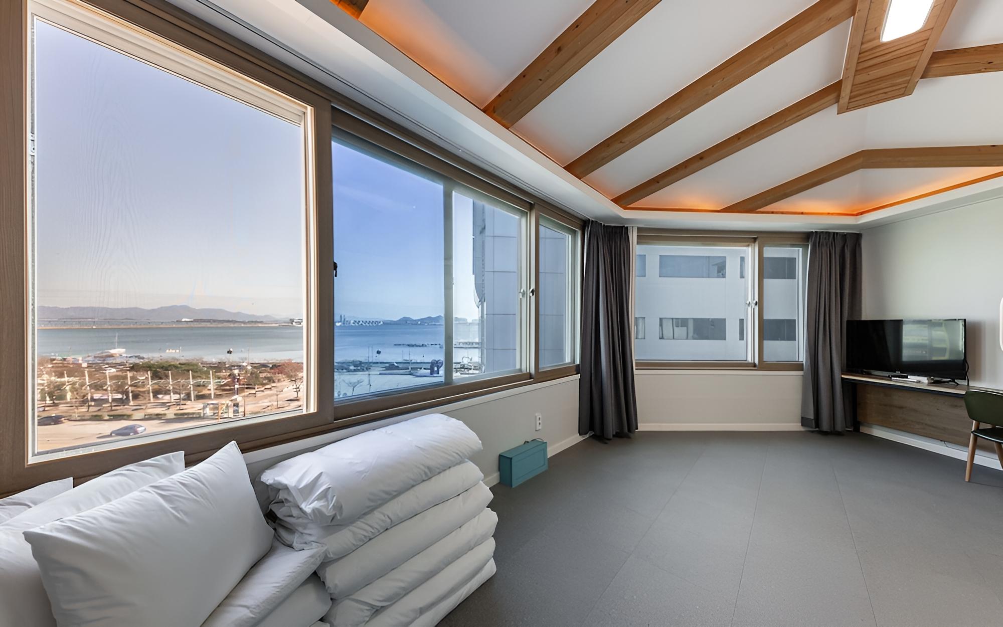 Room (Suite (inquiry about accommodation)) - Photo 4