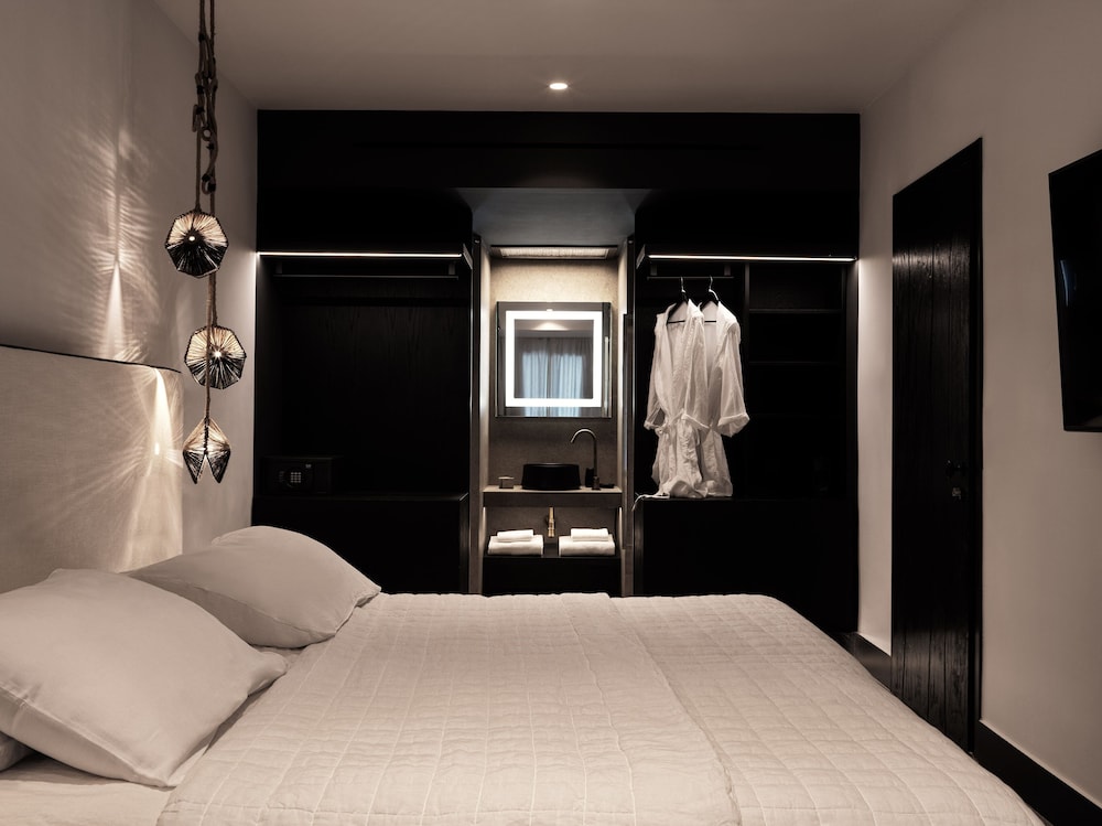 Suite, Sea View (Design) - Photo 2