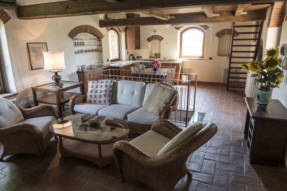 Presidential Suite photo 3