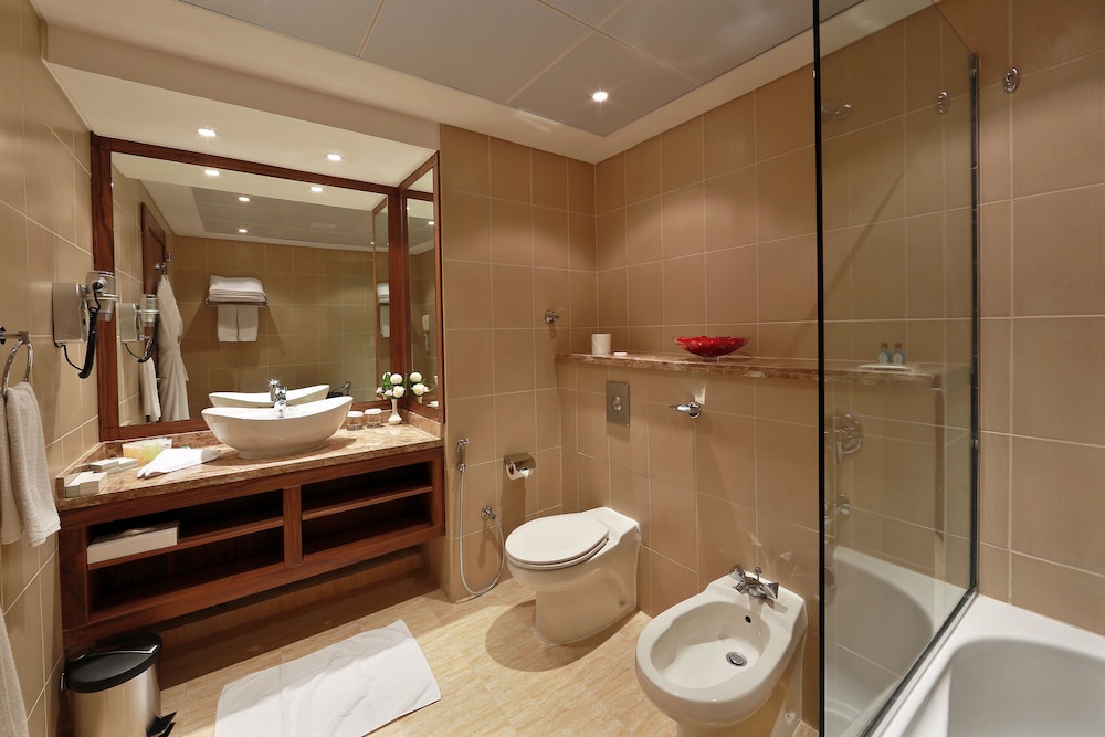 Deluxe King Room photo 3