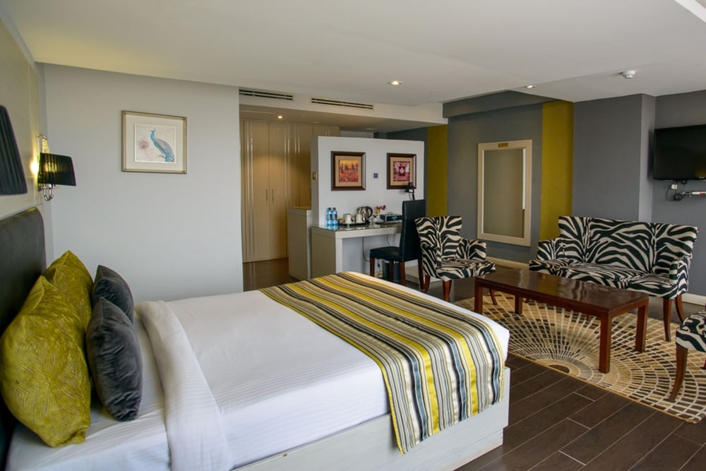 Suite photo 1