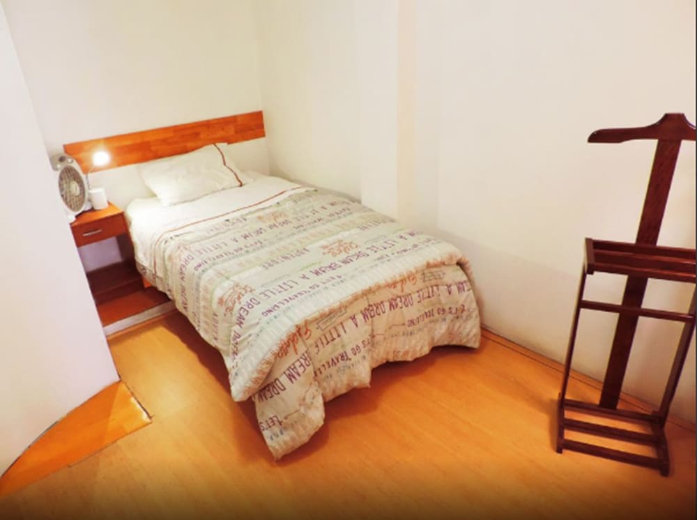 Basic Single Room, 1 Twin Bed, Non Smoking photo 1