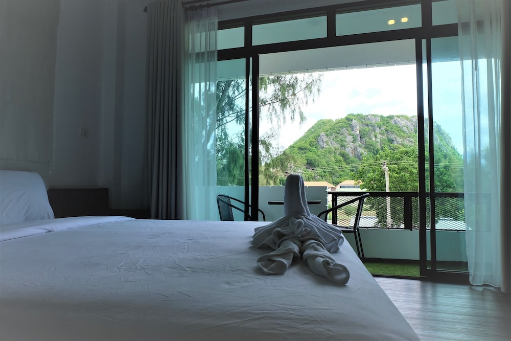 Standard Room - Photo 11