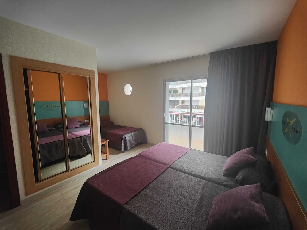 Standard Room (3 Adults) - Photo 7